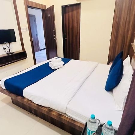 Hotel Ashoka Palace Ujjain Bagian luar foto