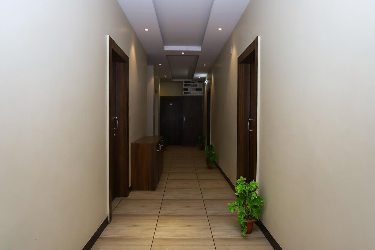 Hotel Ashoka Palace Ujjain Bagian luar foto