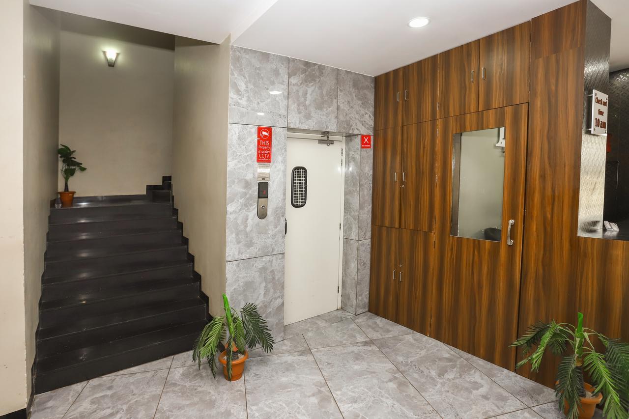 Hotel Ashoka Palace Ujjain Bagian luar foto