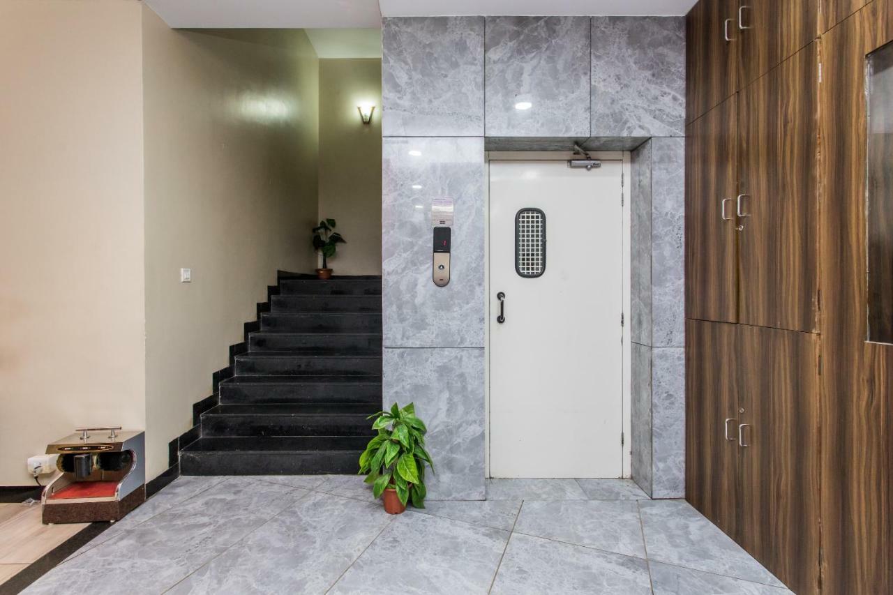 Hotel Ashoka Palace Ujjain Bagian luar foto